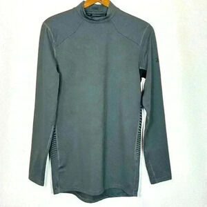 Under Armour Men's Fitted Cold Gear Base Layer Size Small Camping Hiking  Warm
